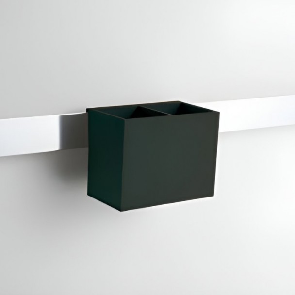 Récipient à couverts